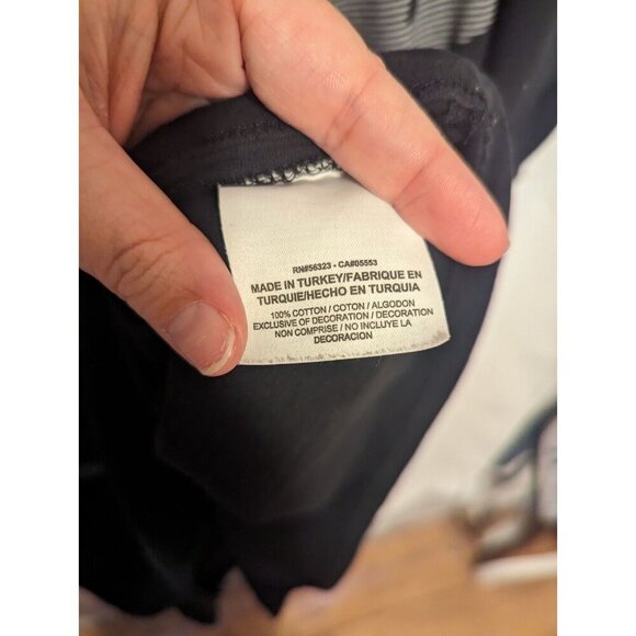 Nike Men's Size Medium Black Graphic Tee Athletic Cut Big Logo - Picture 5 of 11